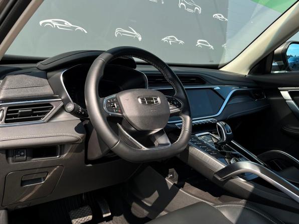 Geely Atlas Pro с пробегом 2024 года, цена 2 220 400 рублей, 49130 км, внедорожник, Автокод Объявления