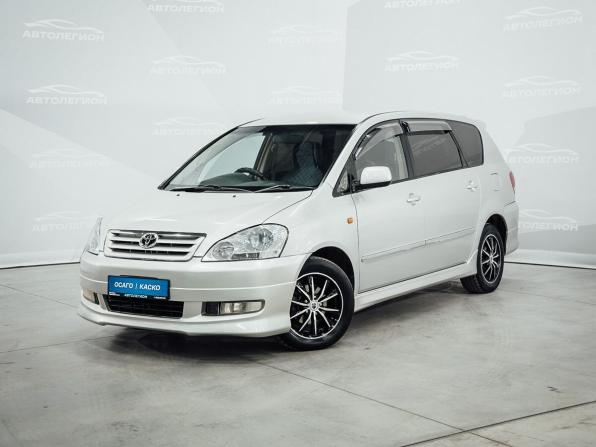 Toyota Ipsum II (M20) с пробегом 2002 года, цена 750 000 рублей, 300505 км, компактвэн, Автокод Объявления