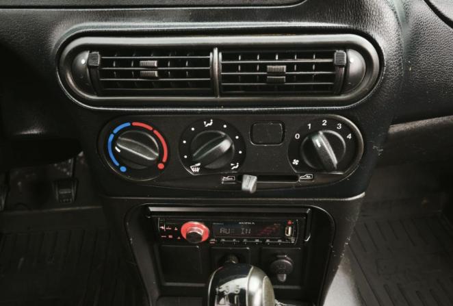 Chevrolet Niva I Рестайлинг с пробегом 2015 года, цена 690 000 рублей, 98622 км, внедорожник, Автокод Объявления