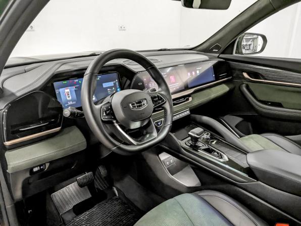 Geely Monjaro I с пробегом 2024 года, цена 3 550 000 рублей, 40660 км, внедорожник, Автокод Объявления