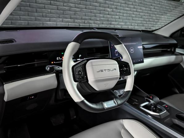 JETOUR DASHING I с пробегом 2023 года, цена 2 100 000 рублей, 29612 км, внедорожник, Автокод Объявления