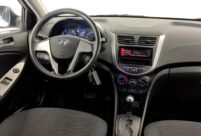 Hyundai Solaris I Рестайлинг с пробегом 2015 года, цена 1 120 000 рублей, 72500 км, седан, Автокод Объявления