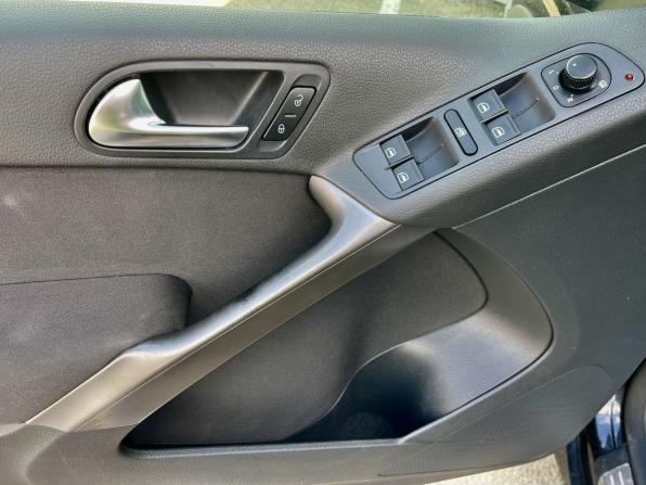 Volkswagen Tiguan I с пробегом 2009 года, цена 1 049 000 рублей, 169936 км, внедорожник, Автокод Объявления