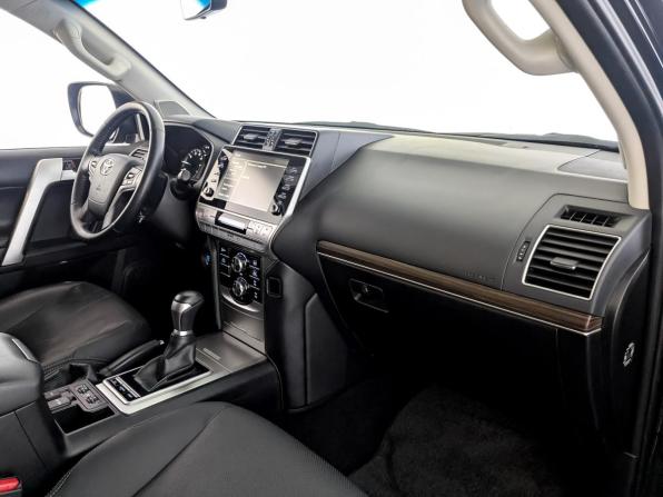 Toyota Land Cruiser Prado 150 Series Рестайлинг 3 с пробегом 2021 года, цена 6 799 000 рублей, 64128 км, внедорожник, Автокод Объявления