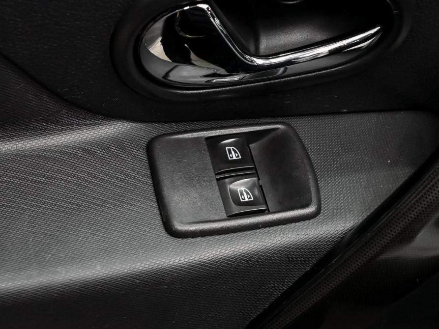 Renault Sandero II Рестайлинг Екатеринбург  - изображение 14