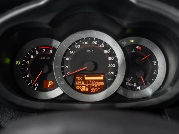 Toyota RAV4 III (XA30) Рестайлинг с пробегом 2010 года, цена 1 350 500 рублей, 210000 км, внедорожник, Автокод Объявления