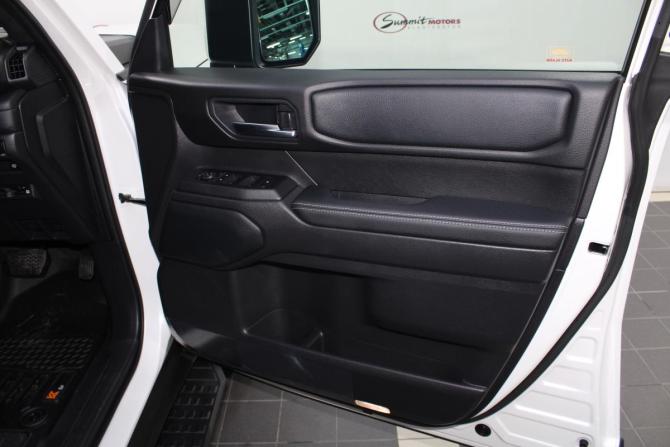 Toyota Land Cruiser Prado 250 Series с пробегом 2024 года, цена 8 400 000 рублей, 783 км, внедорожник, Автокод Объявления