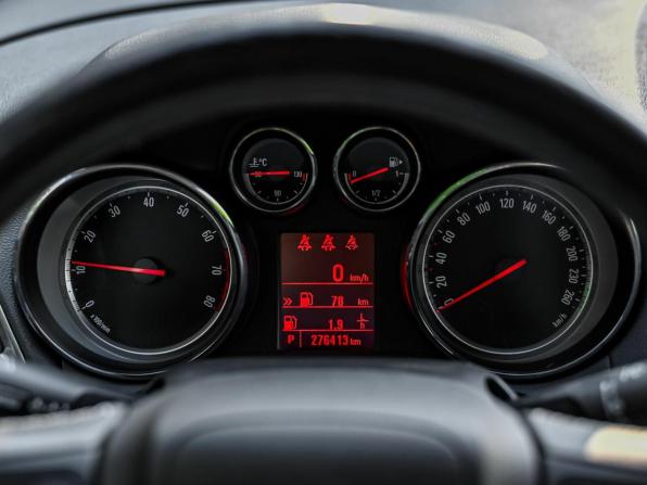 Opel Mokka I с пробегом 2014 года, цена 850 000 рублей, 276200 км, внедорожник, Автокод Объявления