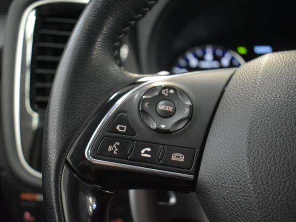 Mitsubishi Outlander III Рестайлинг 3 с пробегом 2022 года, цена 3 649 000 рублей, 13867 км, внедорожник, Автокод Объявления