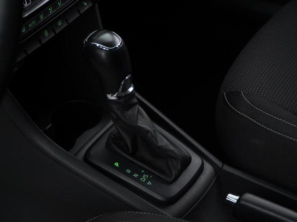 Skoda Rapid I с пробегом 2016 года, цена 1 327 444 рубля, 70852 км, лифтбек, Автокод Объявления