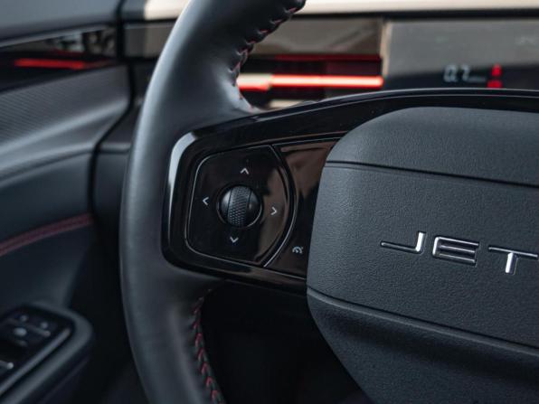 JETOUR DASHING I с пробегом 2023 года, цена 1 880 000 рублей, 61382 км, внедорожник, Автокод Объявления