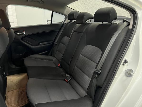 Kia Cerato III с пробегом 2015 года, цена 980 000 рублей, 226662 км, седан, Автокод Объявления