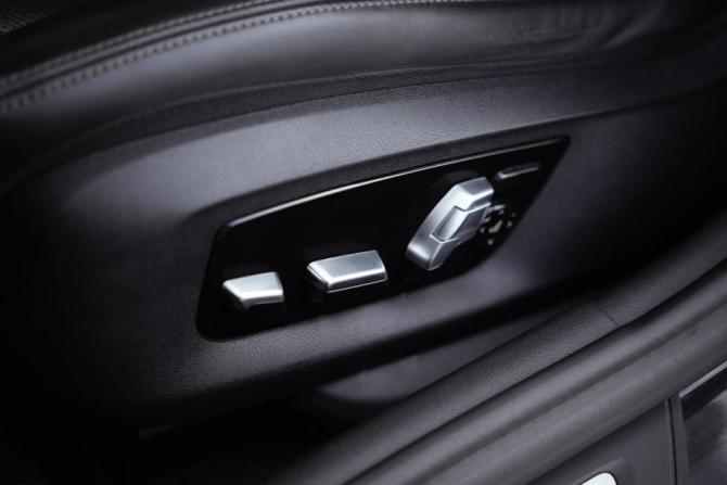 BMW 5 серии VII (G30/G31/G38) Рестайлинг с пробегом 2021 года, цена 4 279 700 рублей, 122414 км, седан, Автокод Объявления