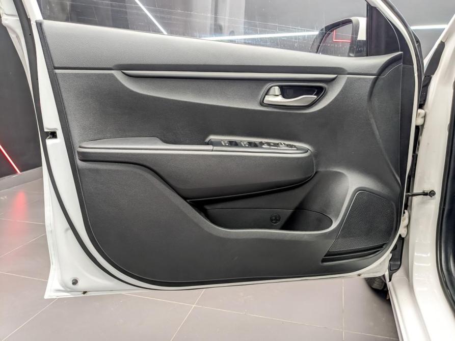 Kia Rio IV Рестайлинг Москва  - изображение 19
