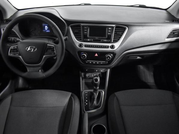 Hyundai Solaris II с пробегом 2018 года, цена 1 100 000 рублей, 128313 км, седан, Автокод Объявления