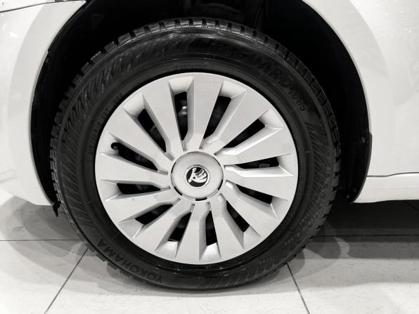 Skoda Octavia III (A7) Рестайлинг с пробегом 2019 года, цена 1 330 000 рублей, 221783 км, лифтбек, Автокод Объявления