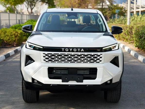 Новый Toyota Hilux IX 2026 года, цена 9 490 000 рублей, offers.body_type.unknown, Автокод Объявления