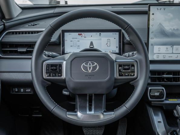 Toyota RAV4 VI (XA60) с пробегом 2026 года, цена 4 339 000 рублей, 35 км, внедорожник, Автокод Объявления