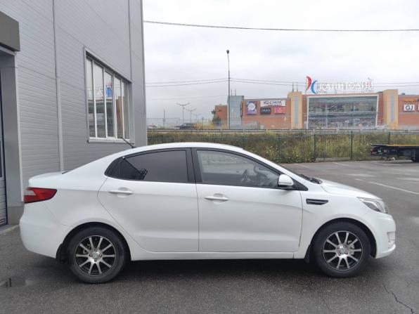 Kia Rio III с пробегом 2014 года, цена 895 000 рублей, 77000 км, седан, Автокод Объявления