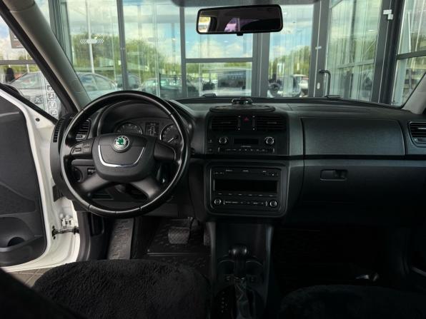 Skoda Fabia II Рестайлинг с пробегом 2011 года, цена 799 000 рублей, 81213 км, хэтчбек, Автокод Объявления