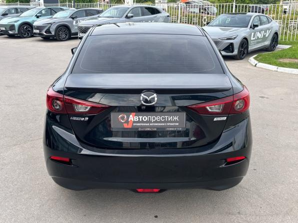Mazda 3 III (BM) Рестайлинг с пробегом 2018 года, цена 1 760 000 рублей, 101000 км, седан, Автокод Объявления