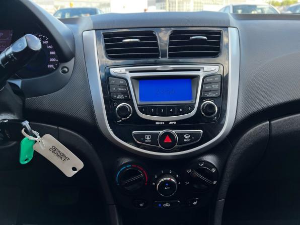 Hyundai Solaris I с пробегом 2011 года, цена 768 000 рублей, 234746 км, седан, Автокод Объявления