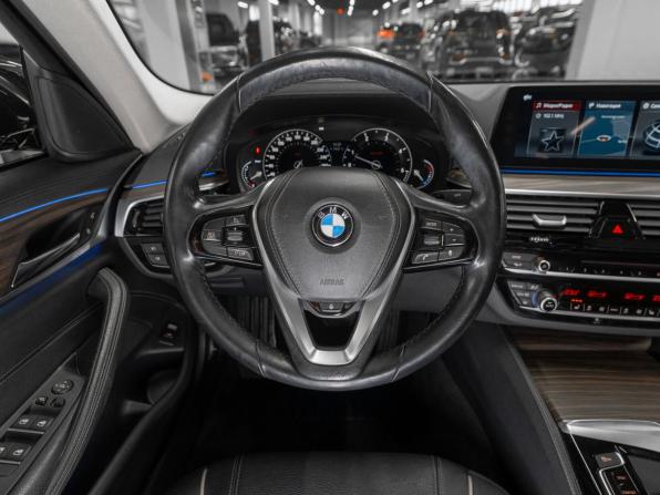 BMW 5 серии VII (G30/G31/G38) с пробегом 2017 года, цена 3 640 000 рублей, 94165 км, седан, Автокод Объявления
