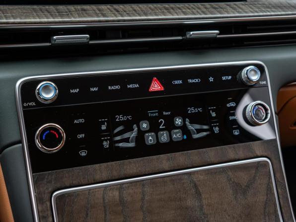 Genesis GV80 I Рестайлинг с пробегом 2025 года, цена 10 600 000 рублей, 1764 км, внедорожник, Автокод Объявления
