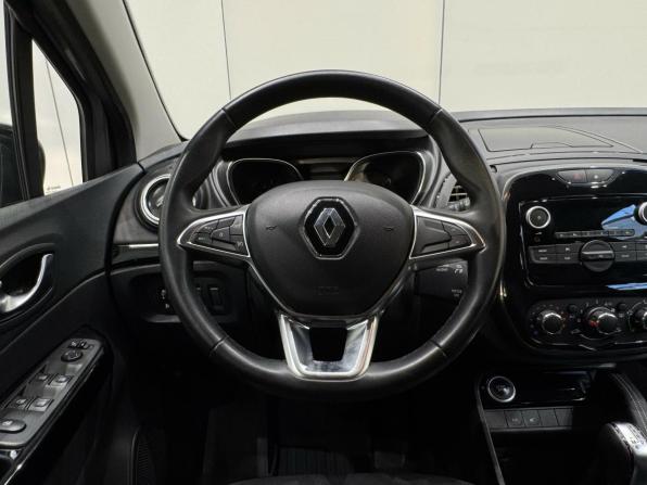 Renault Kaptur I Рестайлинг с пробегом 2020 года, цена 1 580 000 рублей, 69467 км, внедорожник, Автокод Объявления