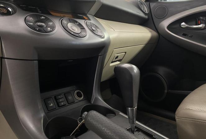 Toyota RAV4 III (XA30) с пробегом 2006 года, цена 1 075 000 рублей, 242721 км, внедорожник, Автокод Объявления