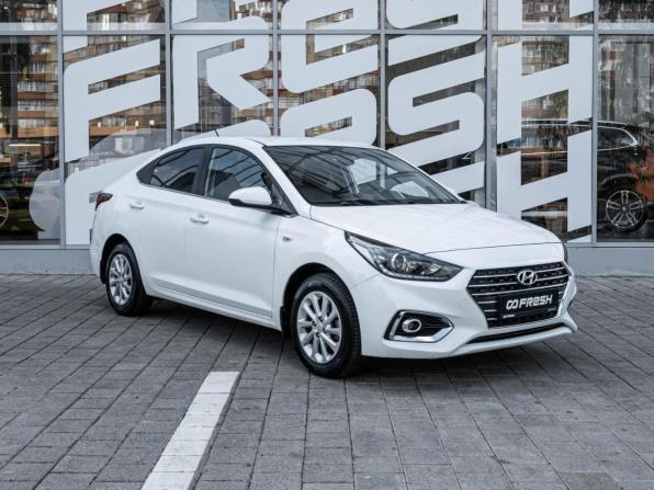 Hyundai Solaris II с пробегом 2017 года, цена 1 431 000 рублей, 129587 км, седан, Автокод Объявления
