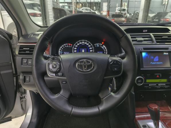 Toyota Camry VII (XV50) с пробегом 2013 года, цена 1 499 000 рублей, 204655 км, седан, Автокод Объявления