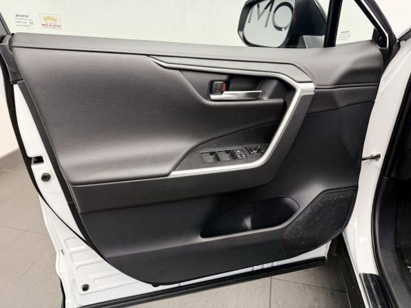 Toyota RAV4 V (XA50) с пробегом 2021 года, цена 3 428 000 рублей, 40422 км, внедорожник, Автокод Объявления