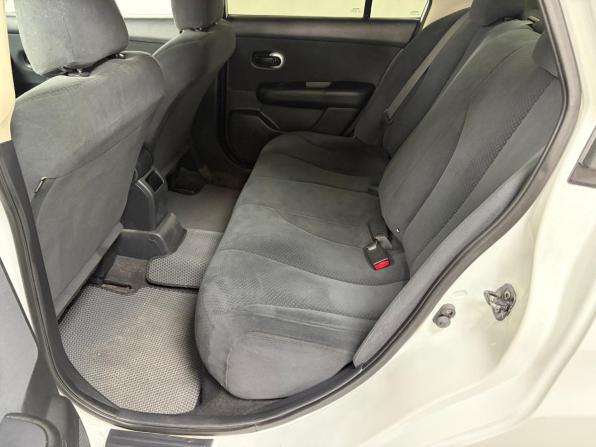 Nissan Tiida I Рестайлинг с пробегом 2013 года, цена 644 000 рублей, 212000 км, седан, Автокод Объявления