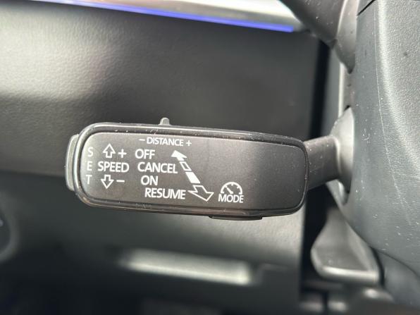 Skoda Karoq I с пробегом 2017 года, цена 2 270 000 рублей, 97000 км, внедорожник, Автокод Объявления