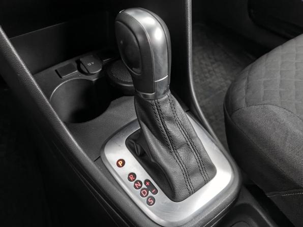 Volkswagen Polo V Рестайлинг с пробегом 2018 года, цена 1 377 000 рублей, 115416 км, седан, Автокод Объявления