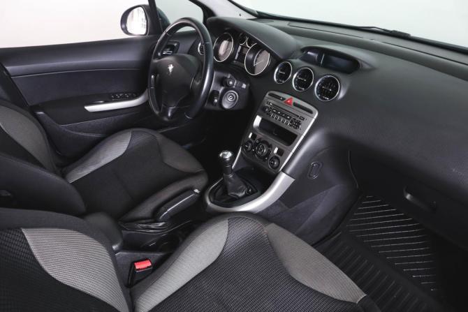 Peugeot 308 I Рестайлинг с пробегом 2011 года, цена 649 000 рублей, 130000 км, хэтчбек, Автокод Объявления