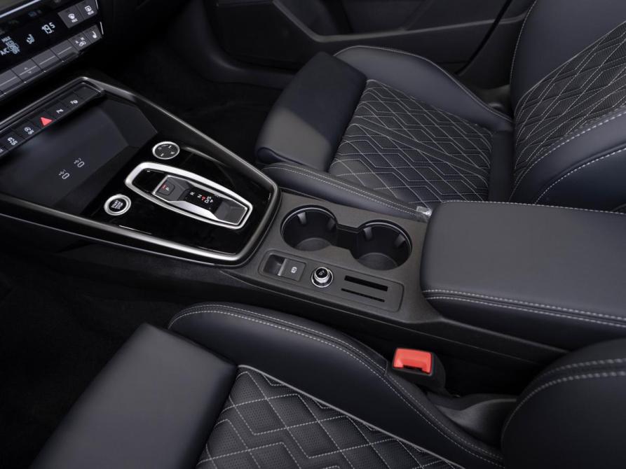 Audi A3 IV (8Y) Рестайлинг Москва  - изображение 15