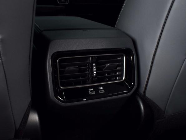 Toyota RAV4 VI (XA60) с пробегом 2025 года, цена 4 219 995 рублей, 27 км, внедорожник, Автокод Объявления