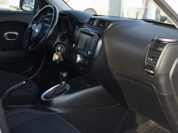Kia Soul II Рестайлинг с пробегом 2019 года, цена 1 730 000 рублей, 69135 км, хэтчбек, Автокод Объявления