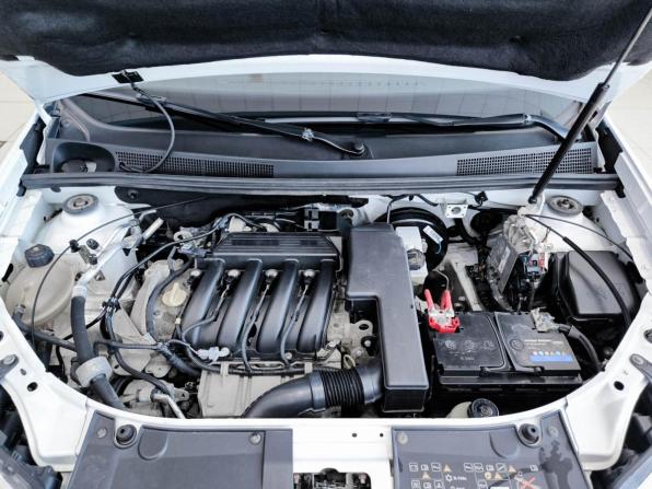 Renault Logan II Рестайлинг с пробегом 2021 года, цена 1 099 000 рублей, 70000 км, седан, Автокод Объявления