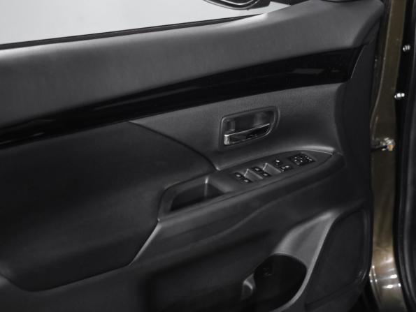 Mitsubishi Outlander III Рестайлинг 3 с пробегом 2020 года, цена 2 249 000 рублей, 129989 км, внедорожник, Автокод Объявления