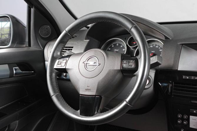 Opel Astra H Рестайлинг с пробегом 2011 года, цена 569 000 рублей, 269500 км, хэтчбек, Автокод Объявления