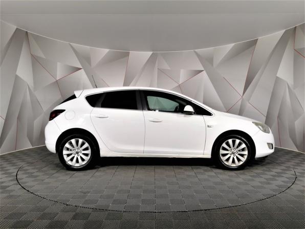 Opel Astra J с пробегом 2012 года, цена 495 000 рублей, 304856 км, хэтчбек, Автокод Объявления