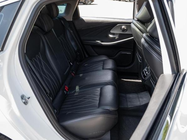 Chery Arrizo 8 с пробегом 2023 года, цена 2 050 000 рублей, 34995 км, седан, Автокод Объявления