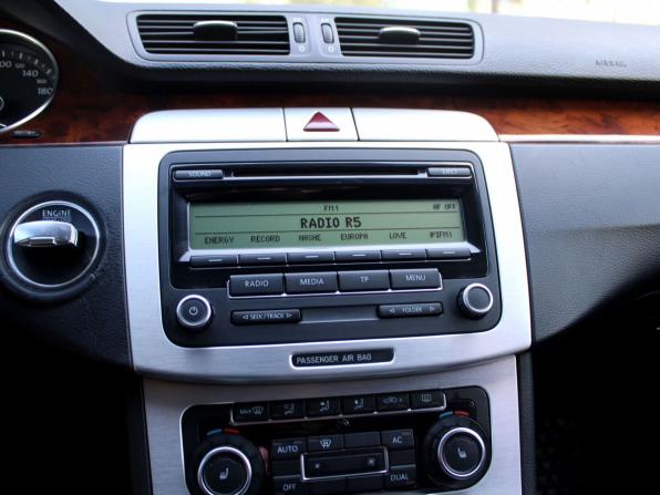 Volkswagen Passat B6 с пробегом 2010 года, цена 750 000 рублей, 223371 км, седан, Автокод Объявления