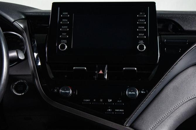 Toyota Camry VIII (XV70) Рестайлинг с пробегом 2021 года, цена 2 599 000 рублей, 182721 км, седан, Автокод Объявления