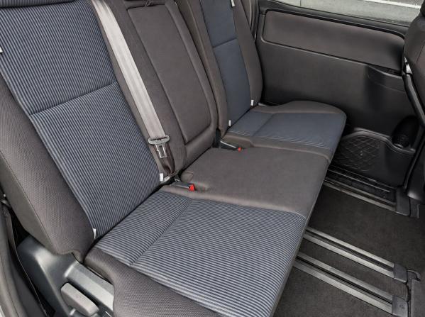 Toyota Noah III (R80) Рестайлинг с пробегом 2021 года, цена 2 699 500 рублей, 77370 км, минивэн, Автокод Объявления