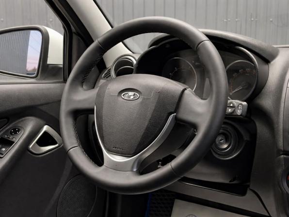 Lada (ВАЗ) Granta I Рестайлинг с пробегом 2022 года, цена 737 000 рублей, 77653 км, лифтбек, Автокод Объявления