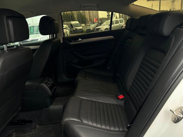 Volkswagen Passat B8 с пробегом 2018 года, цена 1 555 700 рублей, 146502 км, седан, Автокод Объявления